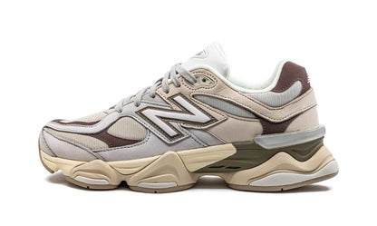 NB 9060 Gris Timberwolf
