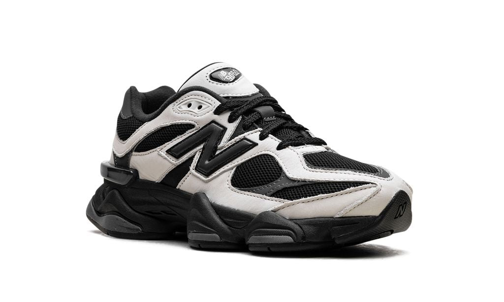 NB 9060 Blanc cassé noir