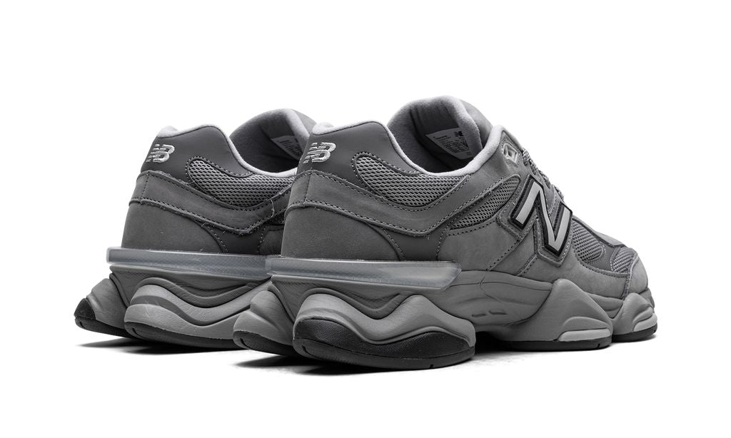 NB 9060 Team Away gris